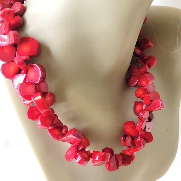 Red Teardrop Chunky Coral Necklace - Picture 2 of 16